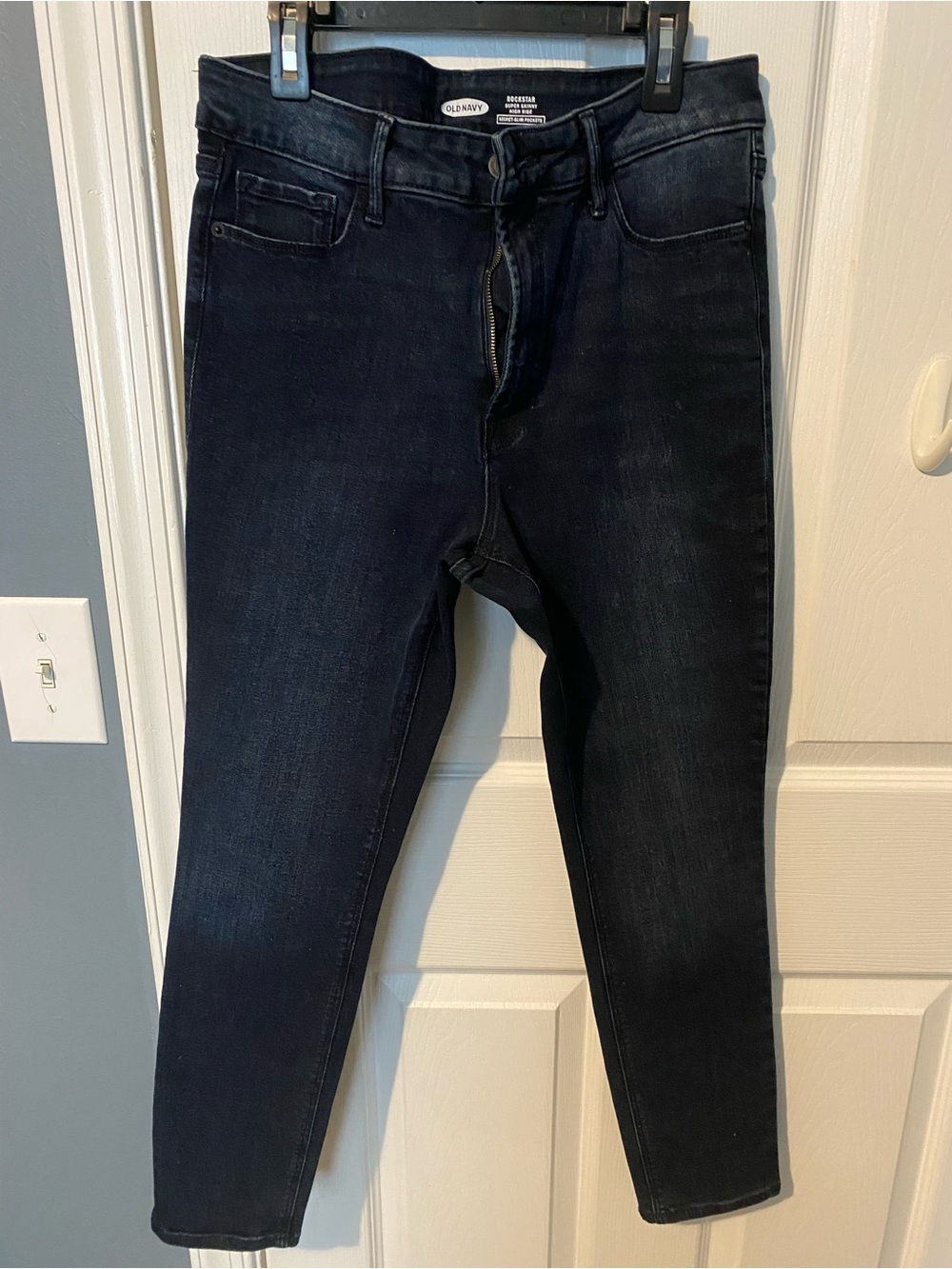 Old Navy Women’s Skinny Jeans - Dark Blue